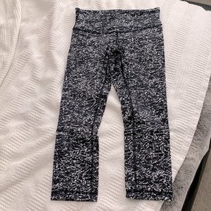 Wonder under crop leggings